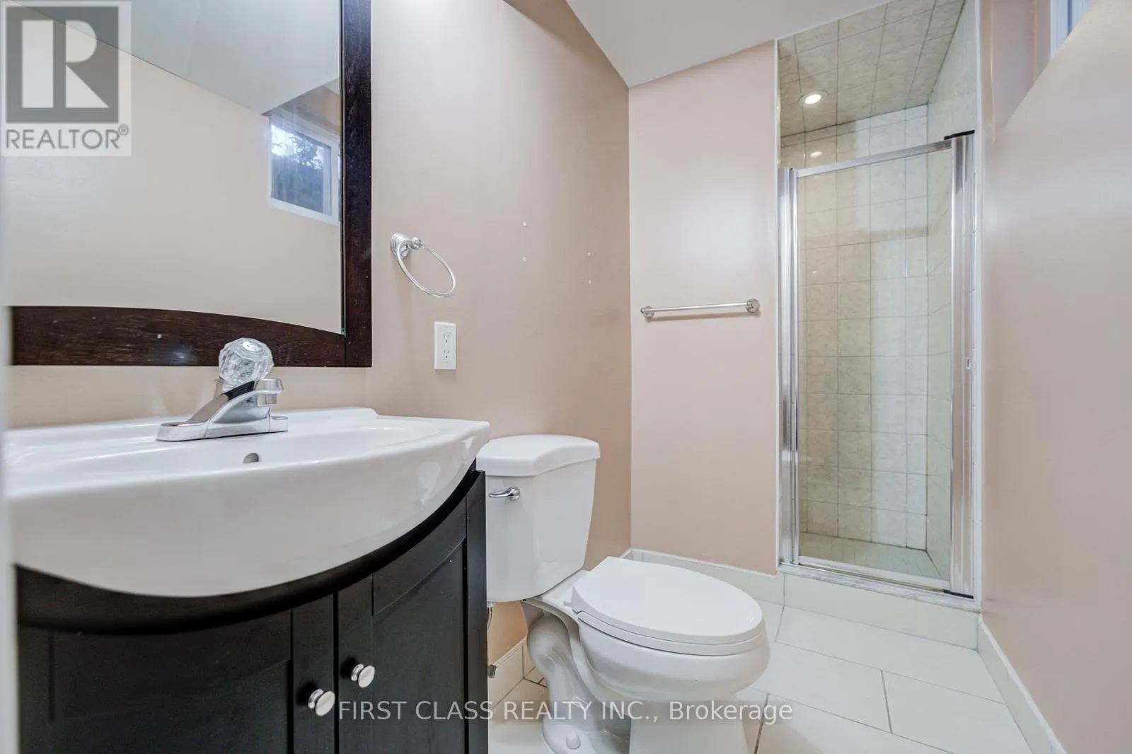 53 TREETOPS COURT