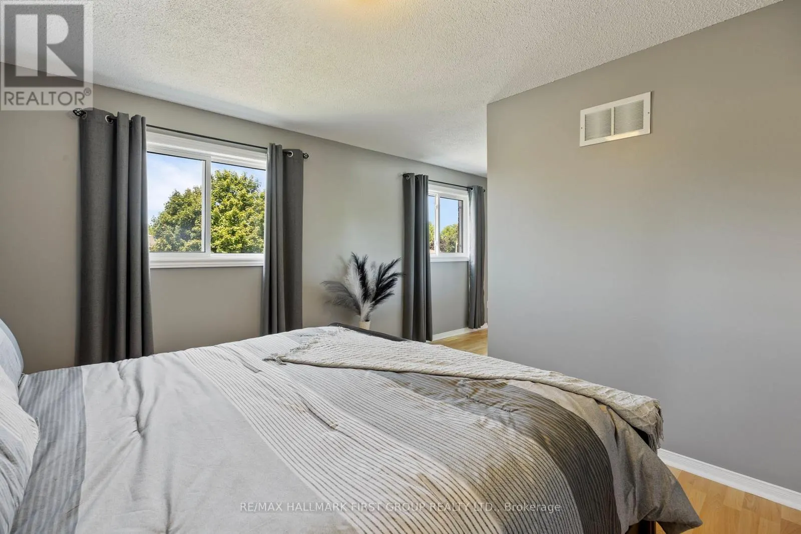 111 CLAYTON CRESCENT