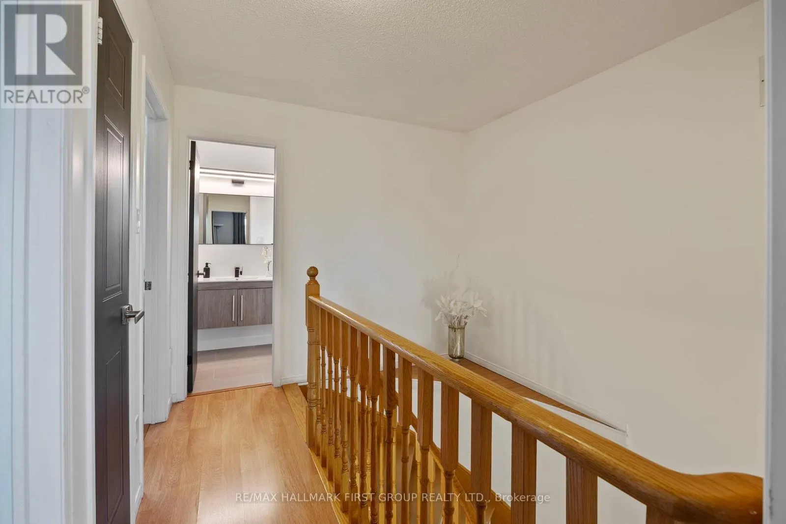 111 CLAYTON CRESCENT