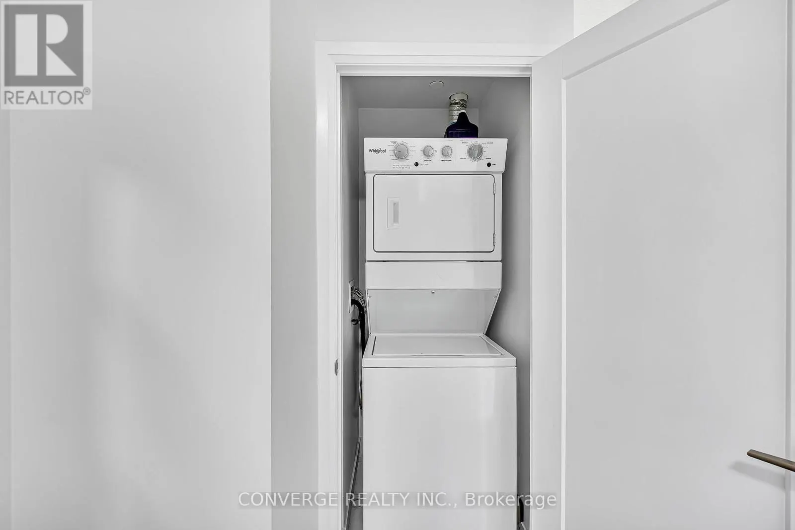 1310 - 3220 SHEPPARD AVENUE E