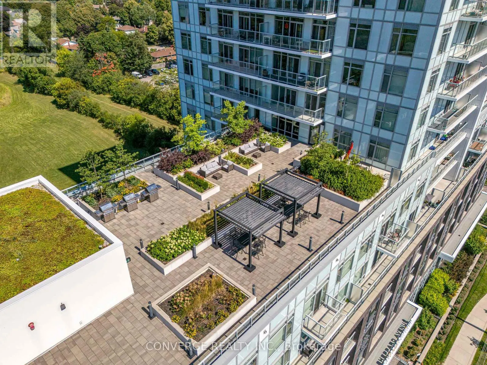 1310 - 3220 SHEPPARD AVENUE E