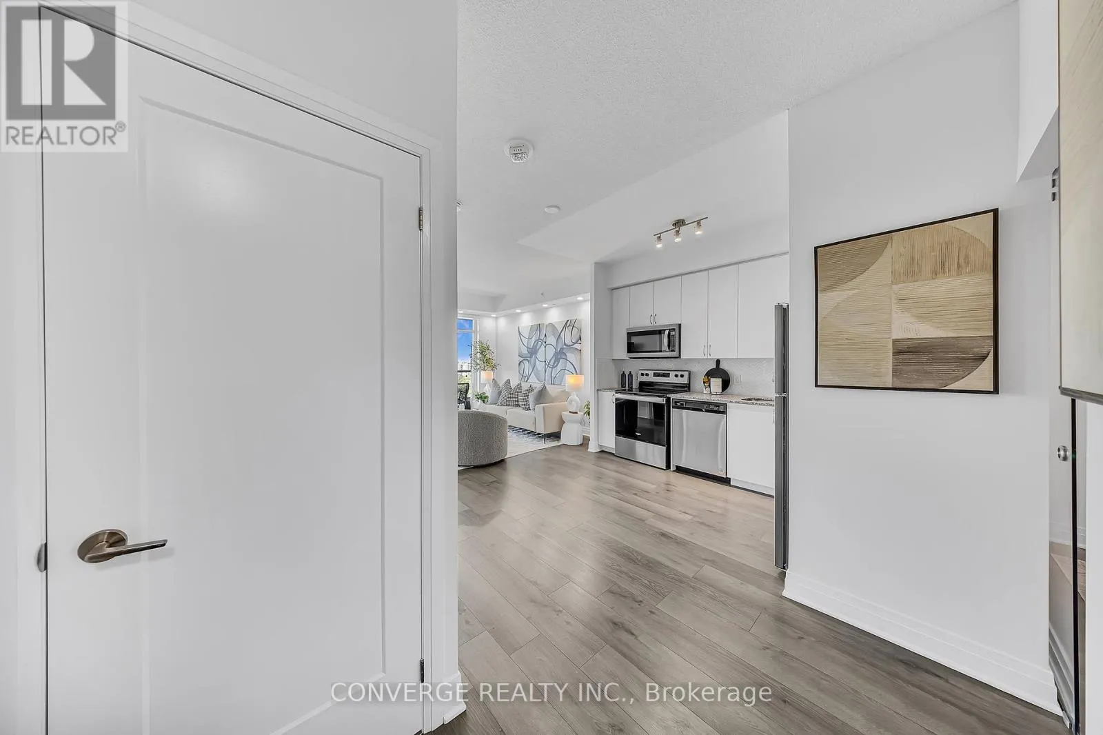 1310 - 3220 SHEPPARD AVENUE E
