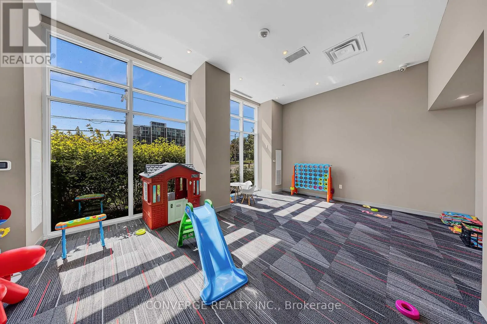 1310 - 3220 SHEPPARD AVENUE E
