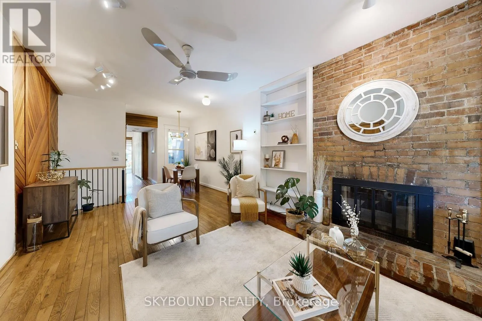 50 DEARBOURNE AVENUE