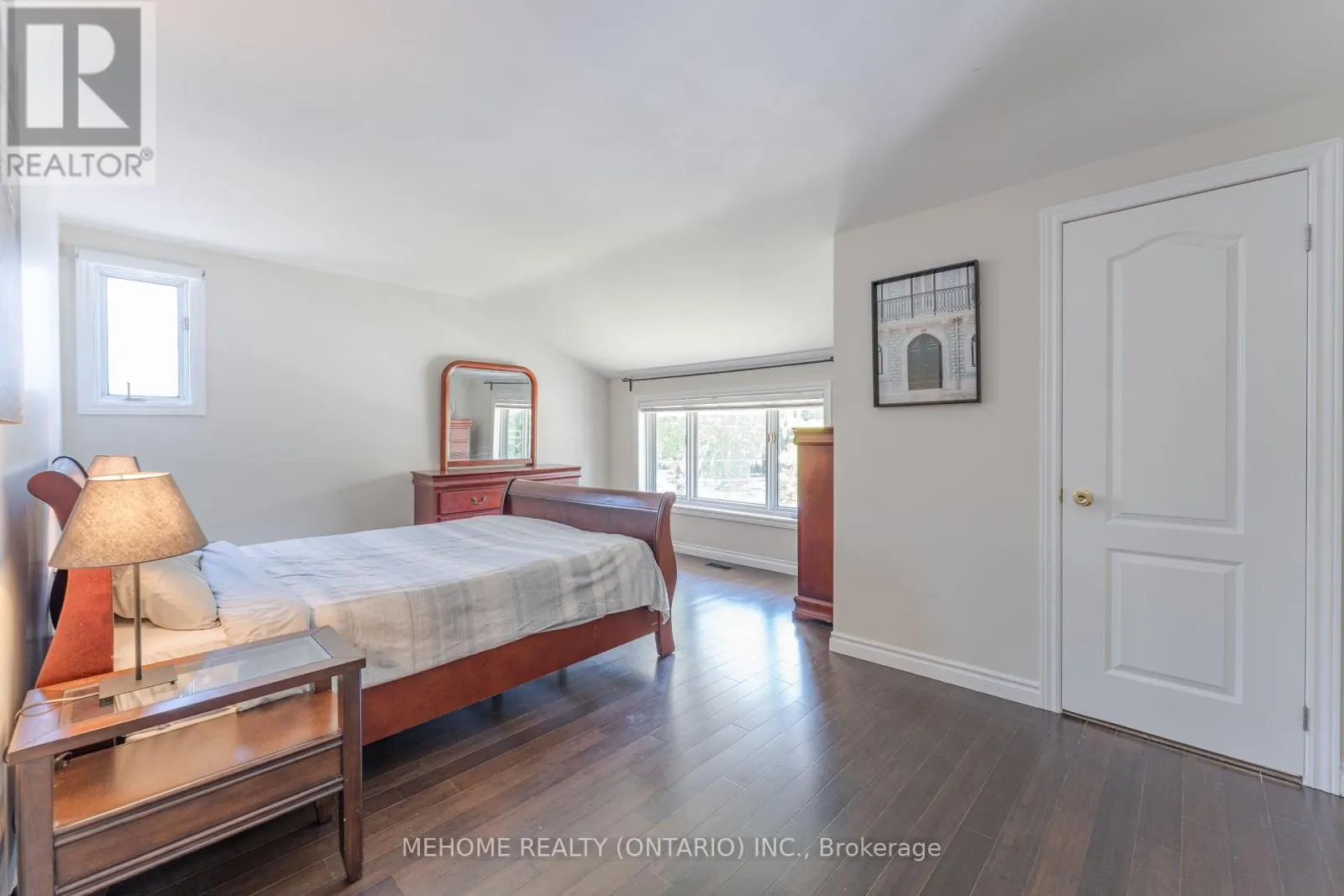 16 ABBOTTSWOOD ROAD