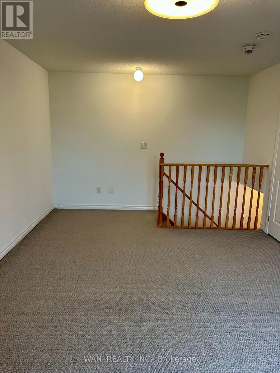 12 - 1040 ELTON WAY