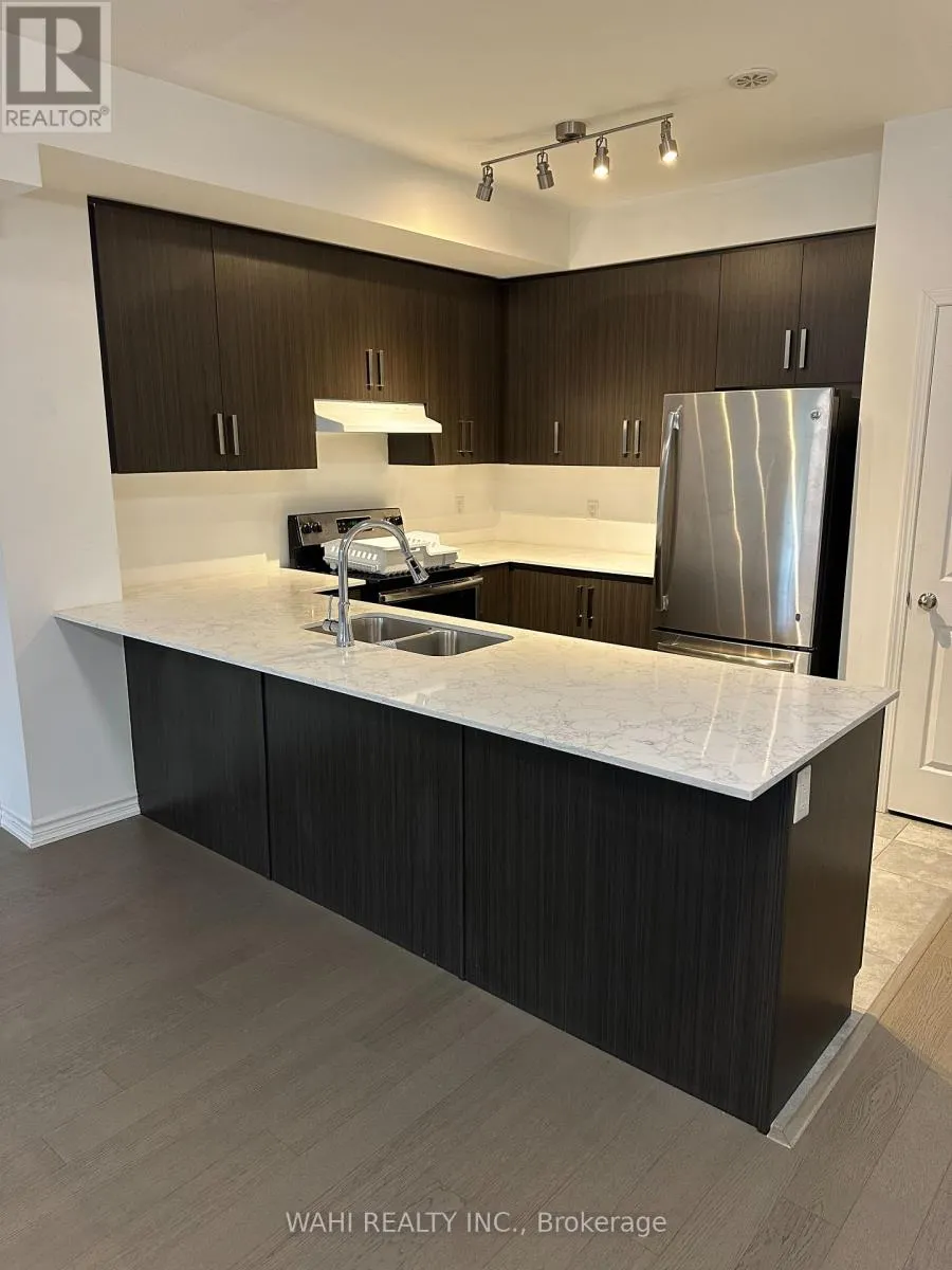 12 - 1040 ELTON WAY