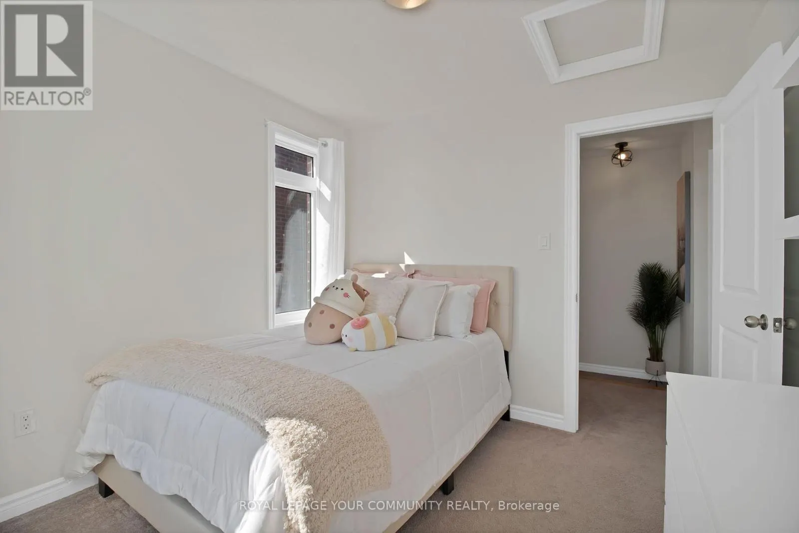 2574 WILLIAM JACKSON DRIVE