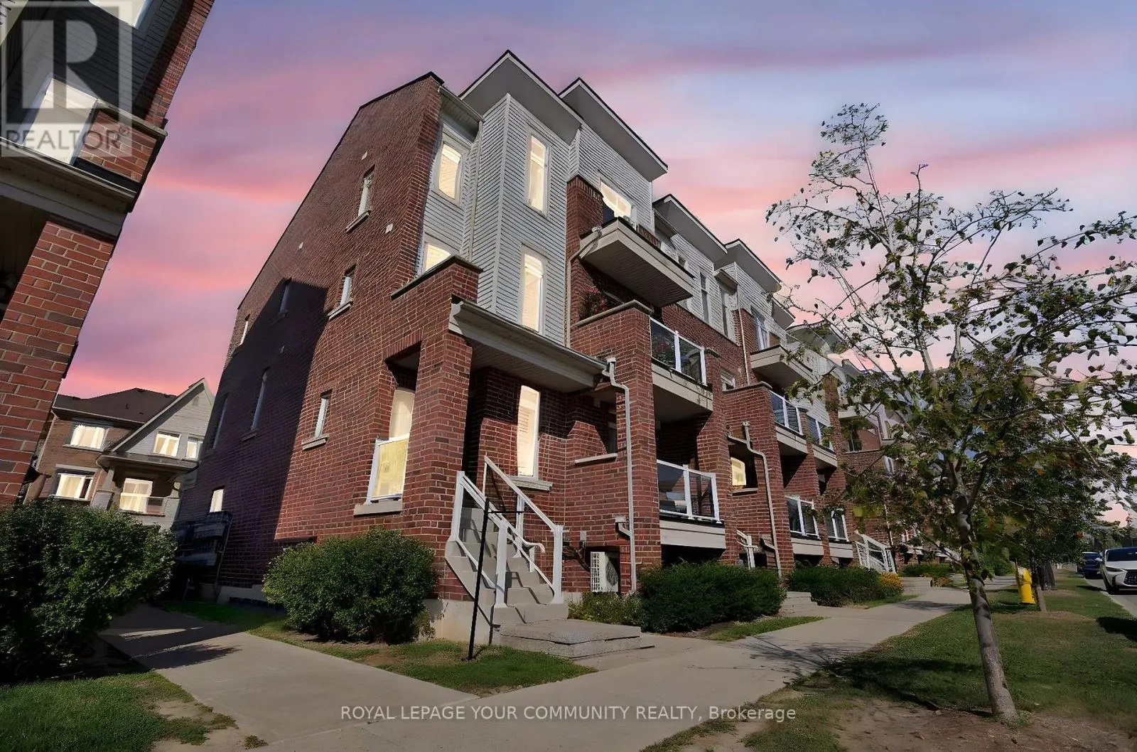 2574 WILLIAM JACKSON DRIVE