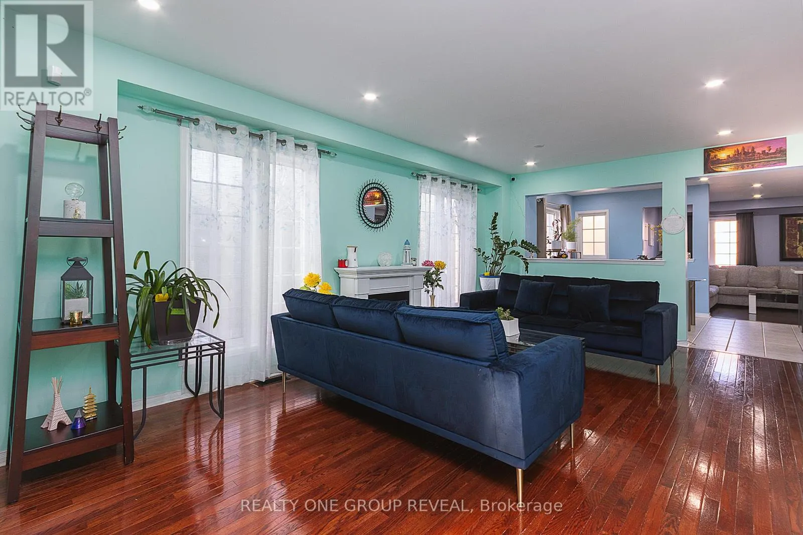 303 PORTE ROAD