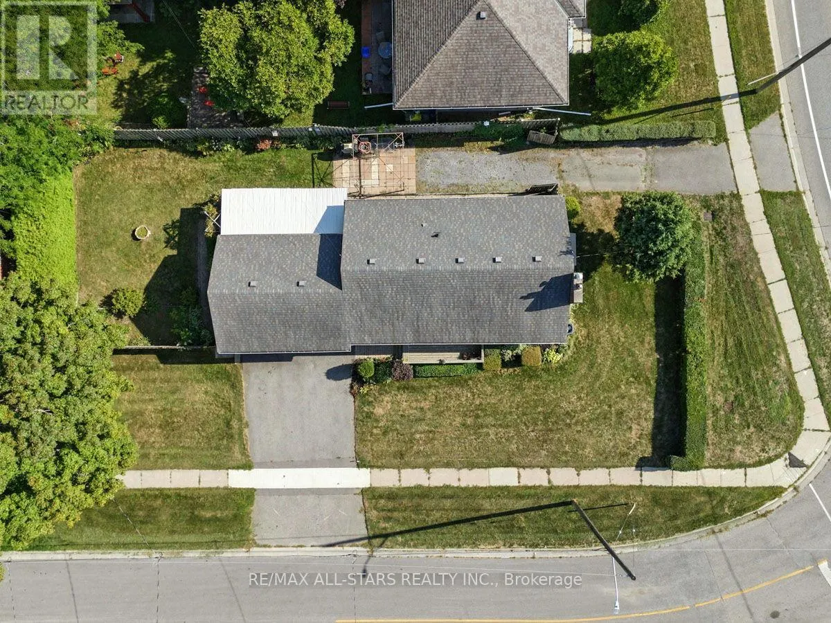 109 SHERWOOD AVENUE