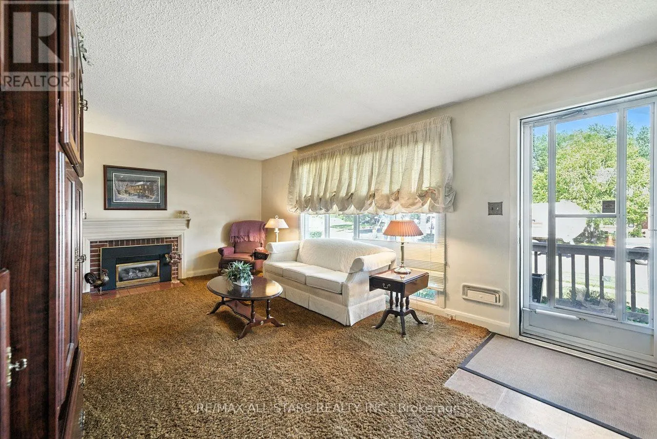 109 SHERWOOD AVENUE