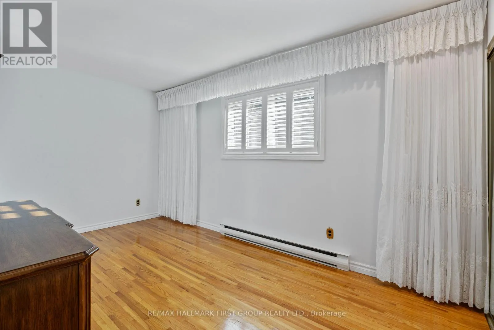 746 CENTRAL PARK BOULEVARD N