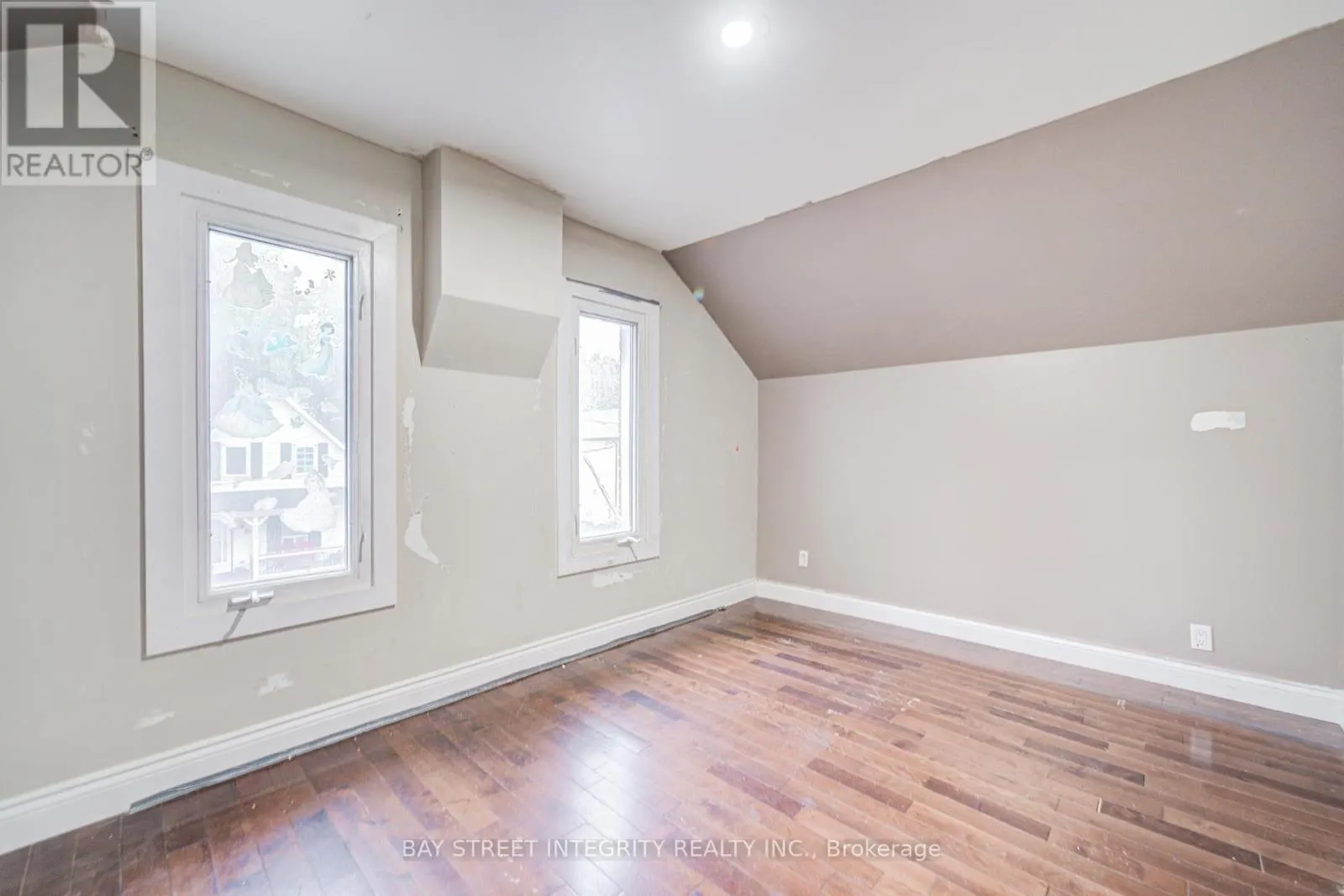 136 SUMMER STREET