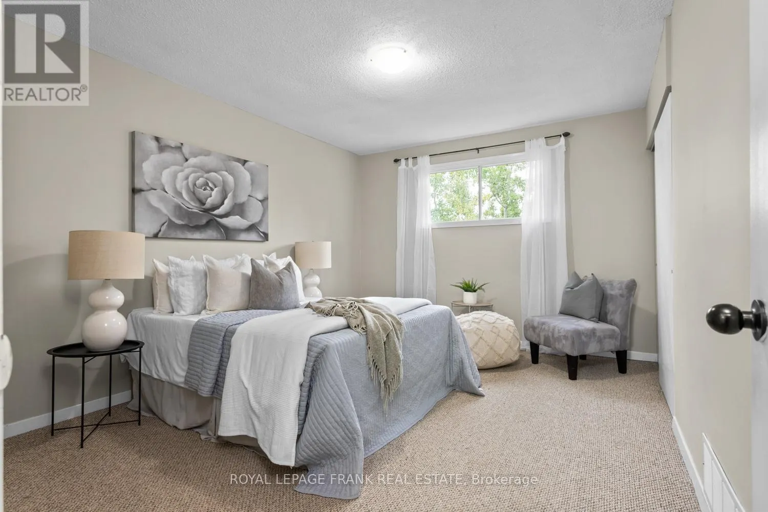 929 SOUTHDOWN DRIVE