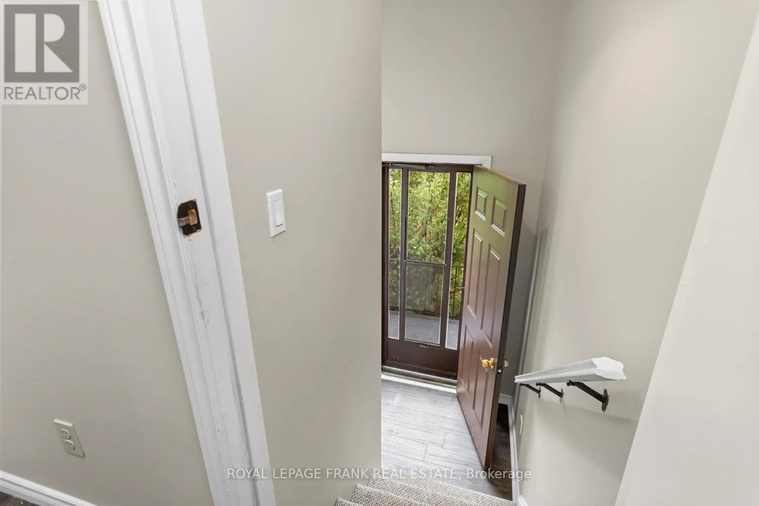 929 SOUTHDOWN DRIVE