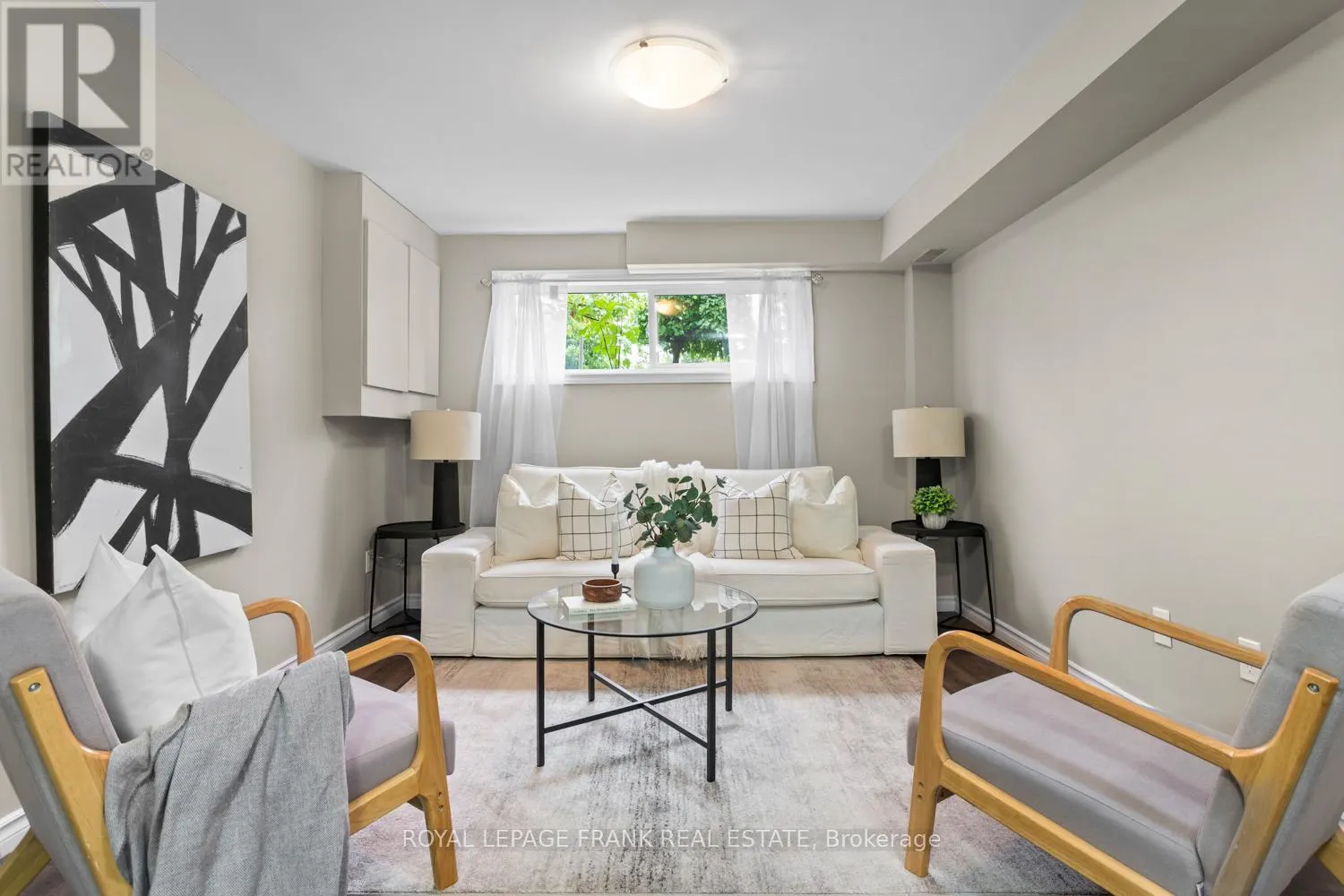 929 SOUTHDOWN DRIVE