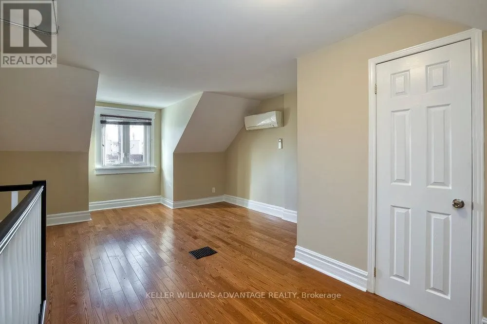 UPPER - 218 BROADVIEW AVENUE