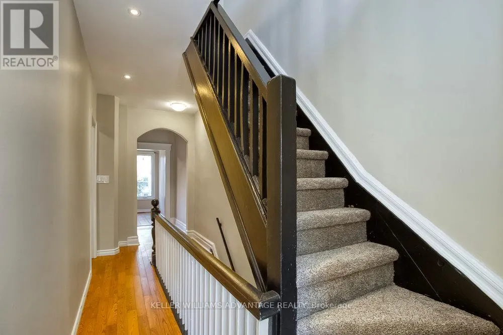 UPPER - 218 BROADVIEW AVENUE