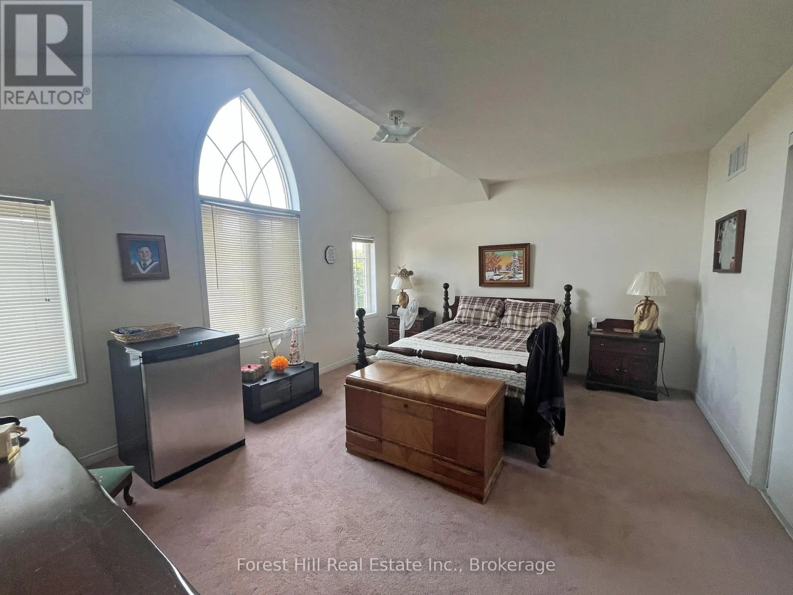 1530 ALDERGROVE DRIVE