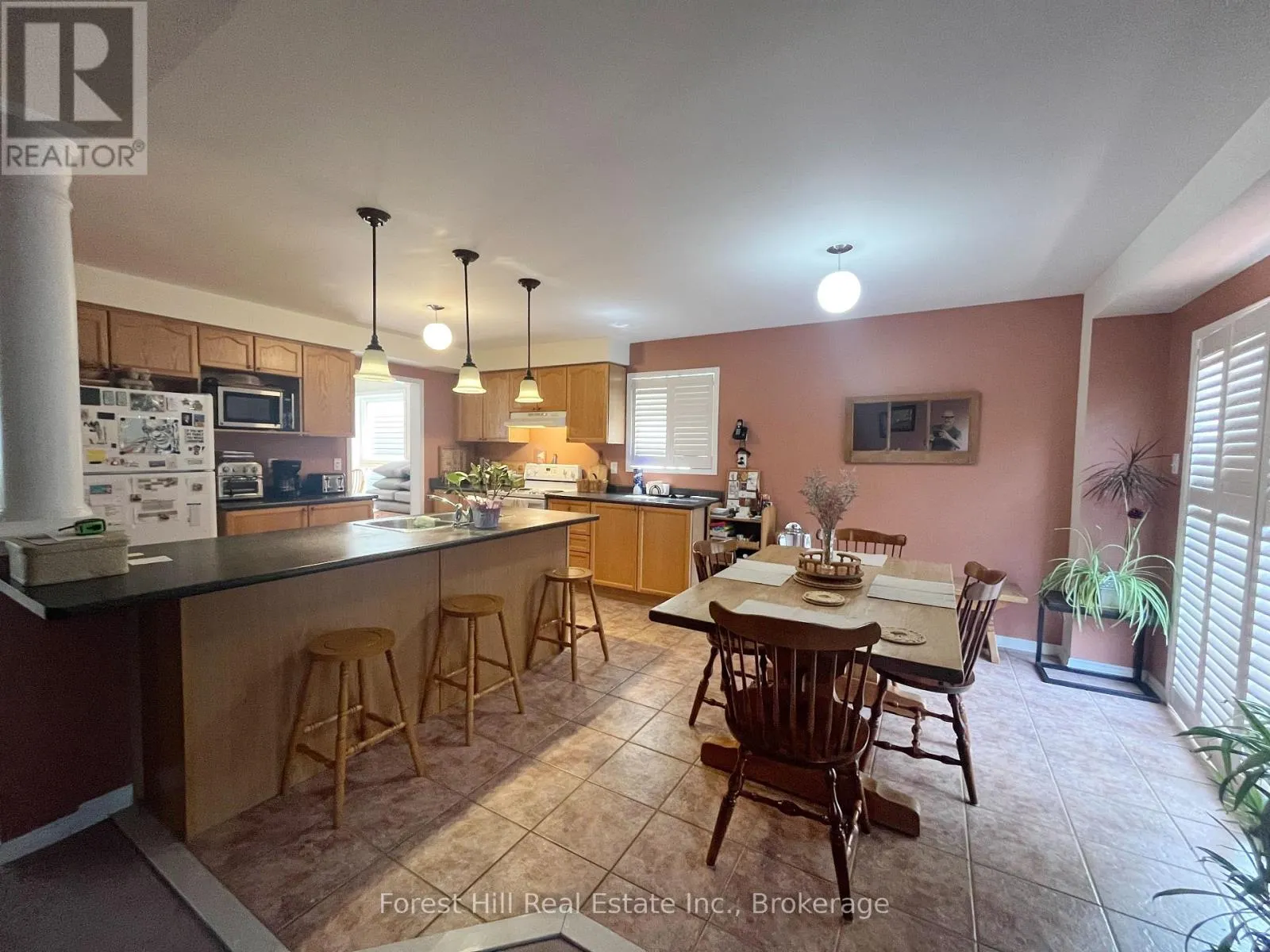 1530 ALDERGROVE DRIVE