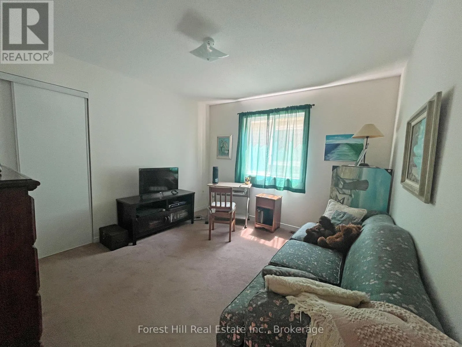 1530 ALDERGROVE DRIVE