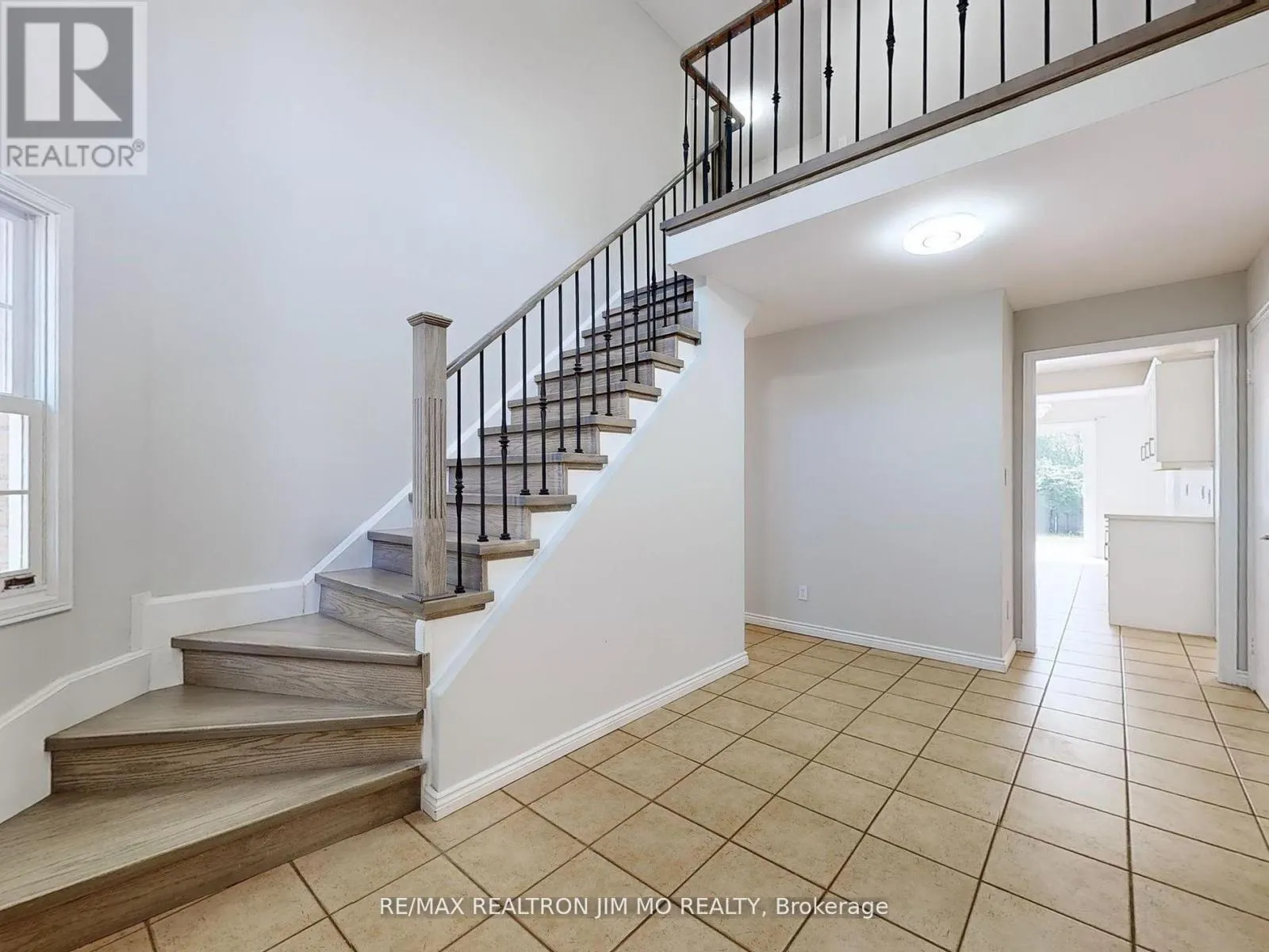 35 FLINT CRESCENT