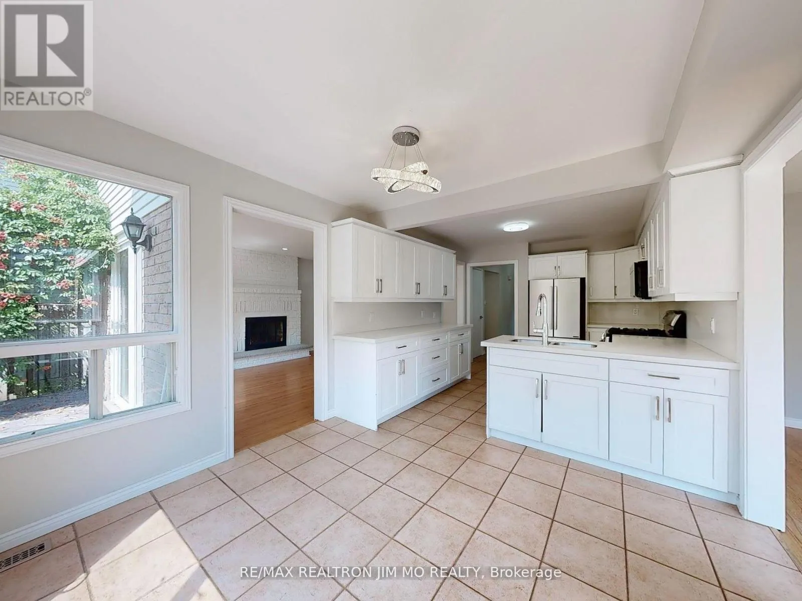 35 FLINT CRESCENT