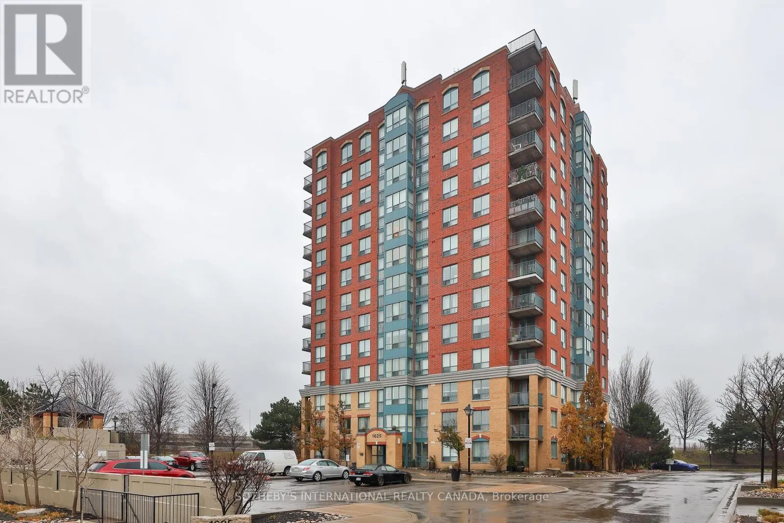 709 - 1625 PICKERING PARKWAY