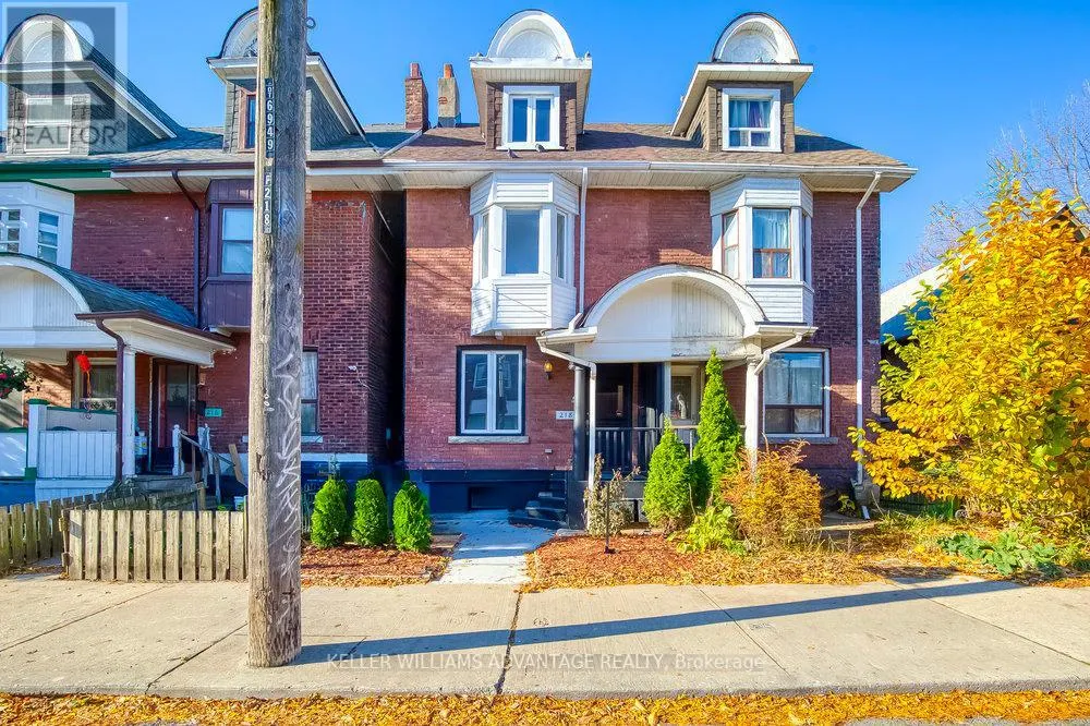 LOWER - 218 BROADVIEW AVENUE