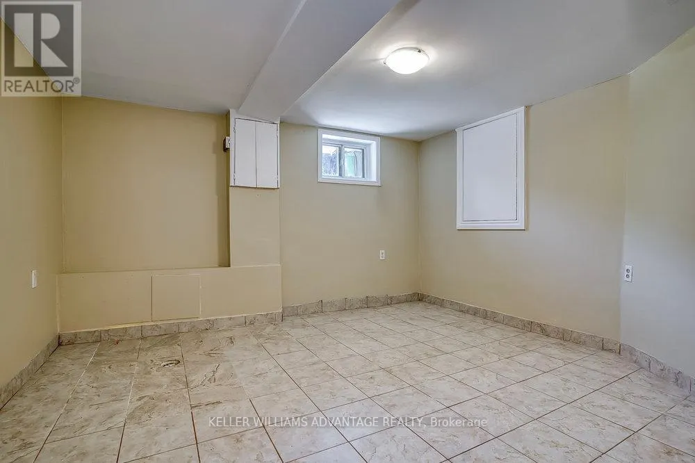 LOWER - 218 BROADVIEW AVENUE