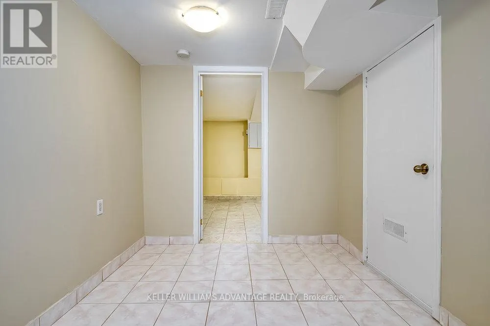 LOWER - 218 BROADVIEW AVENUE