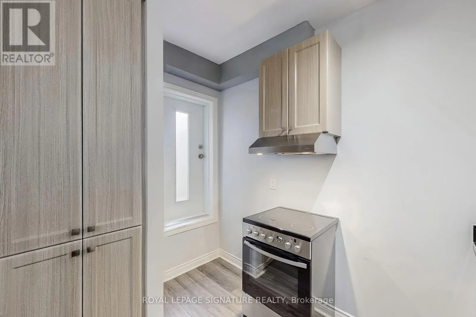1 - 427 DANFORTH AVENUE