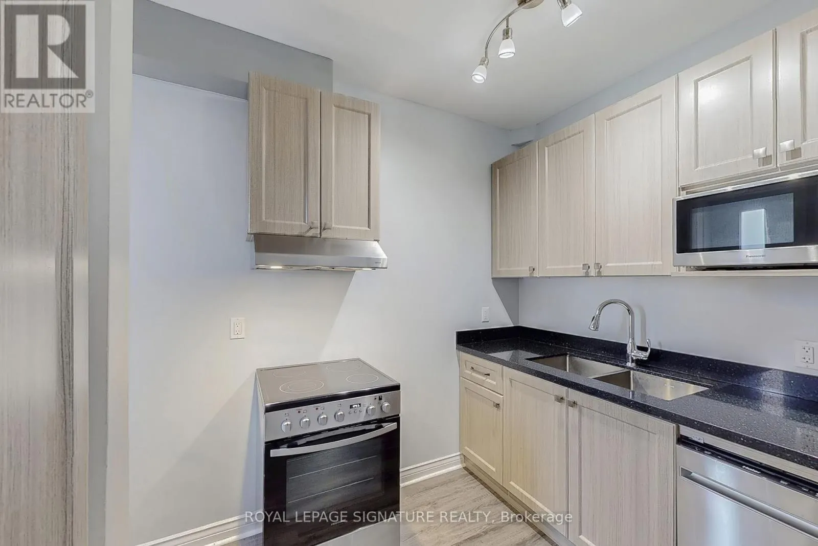 1 - 427 DANFORTH AVENUE