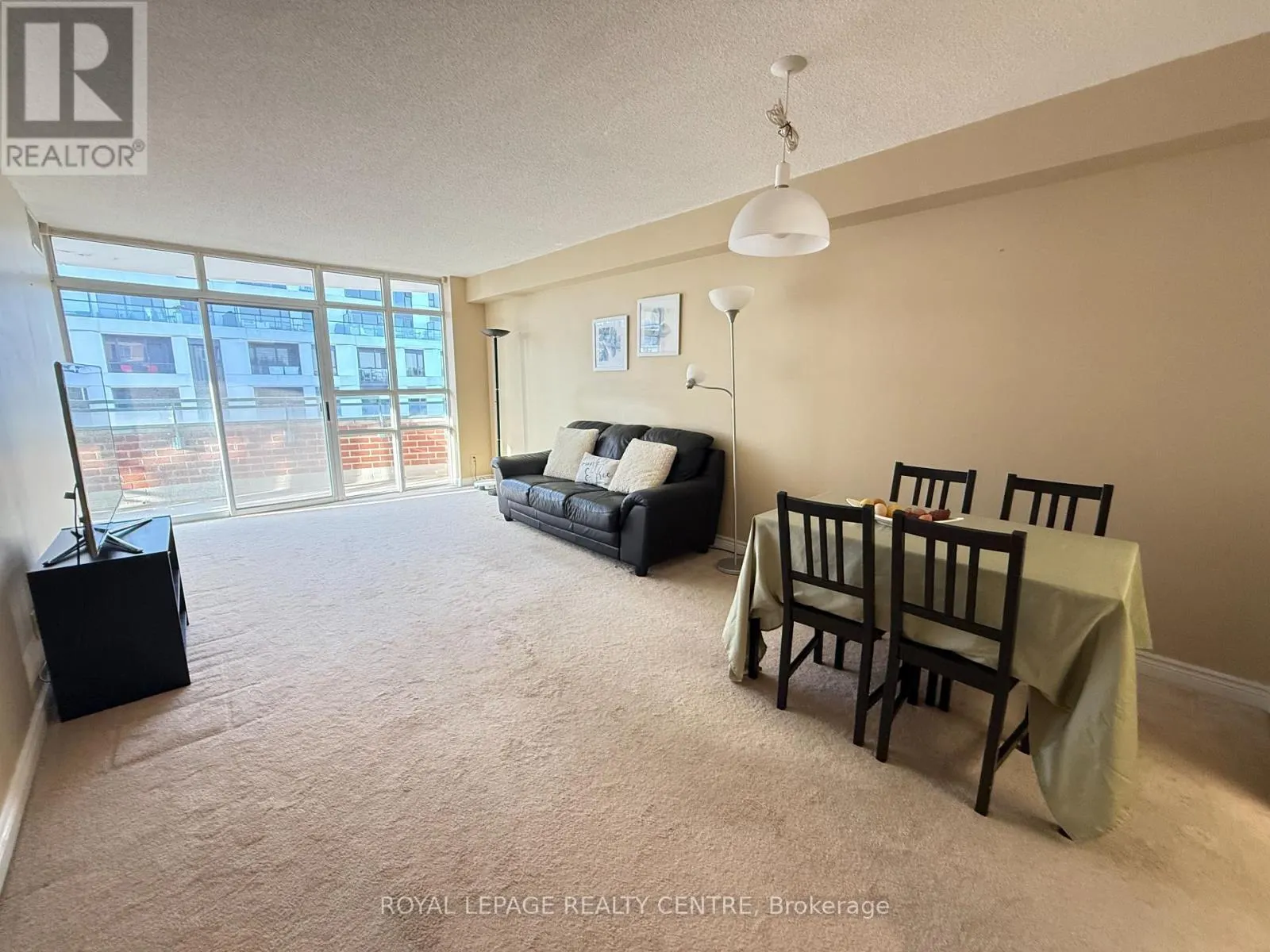 628 - 1091 KINGSTON ROAD