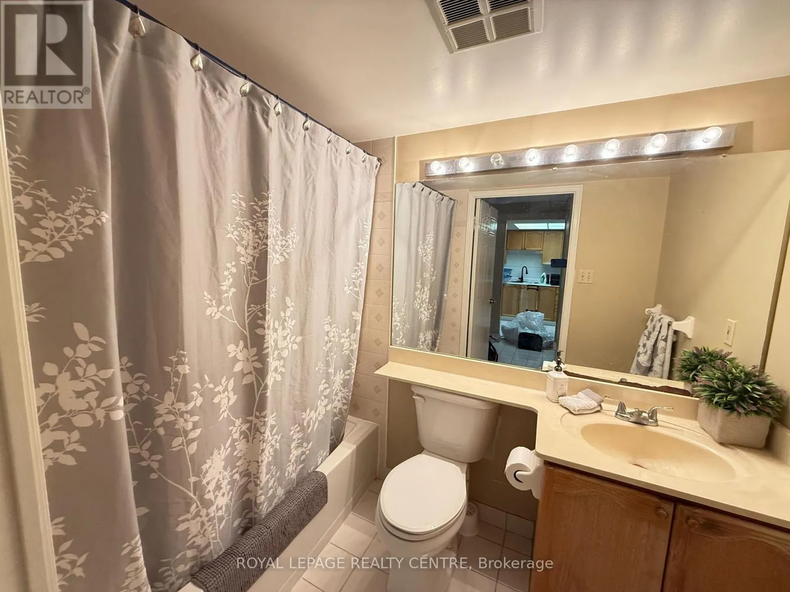 628 - 1091 KINGSTON ROAD