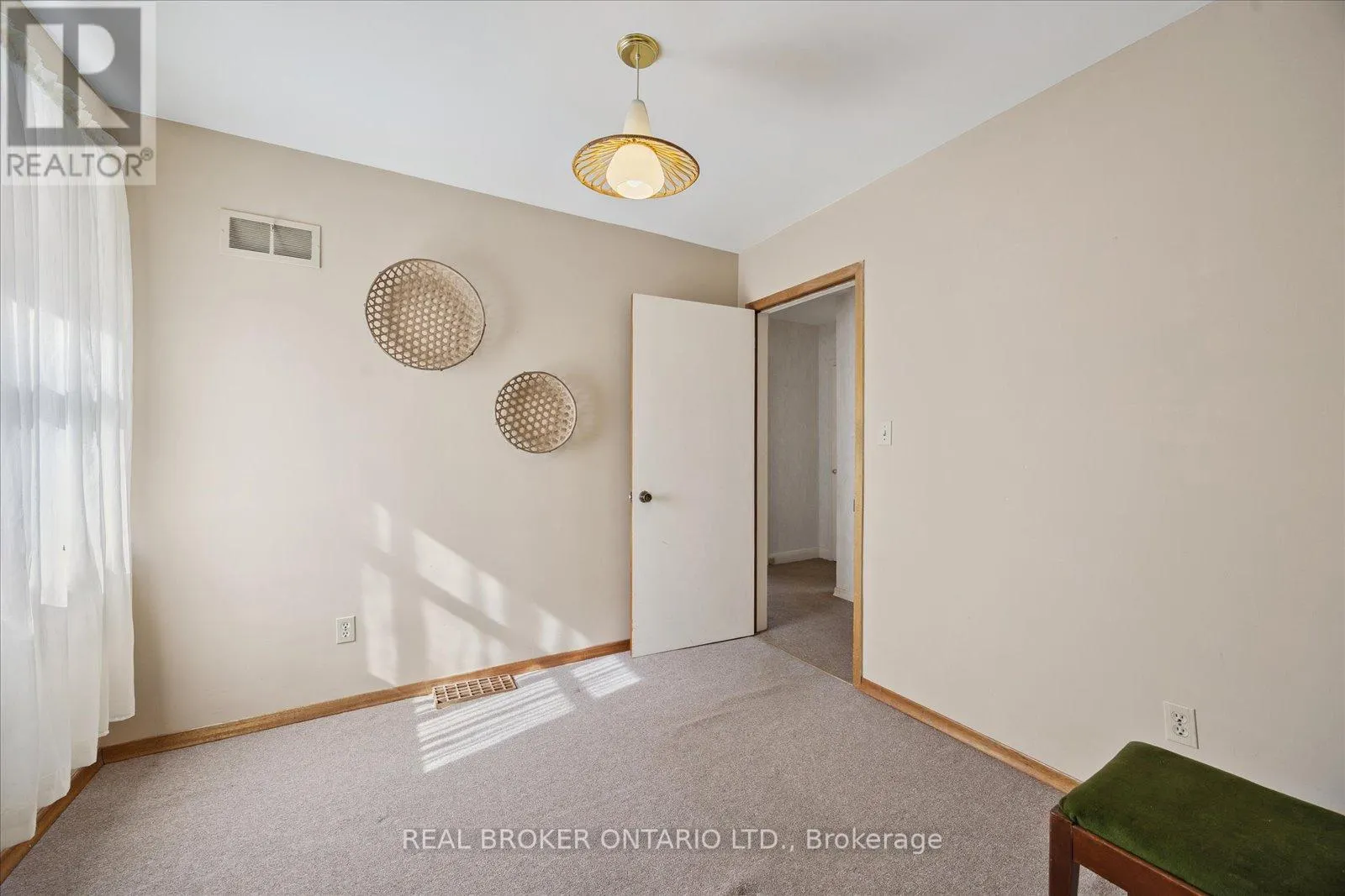 89 PONTIAC AVENUE