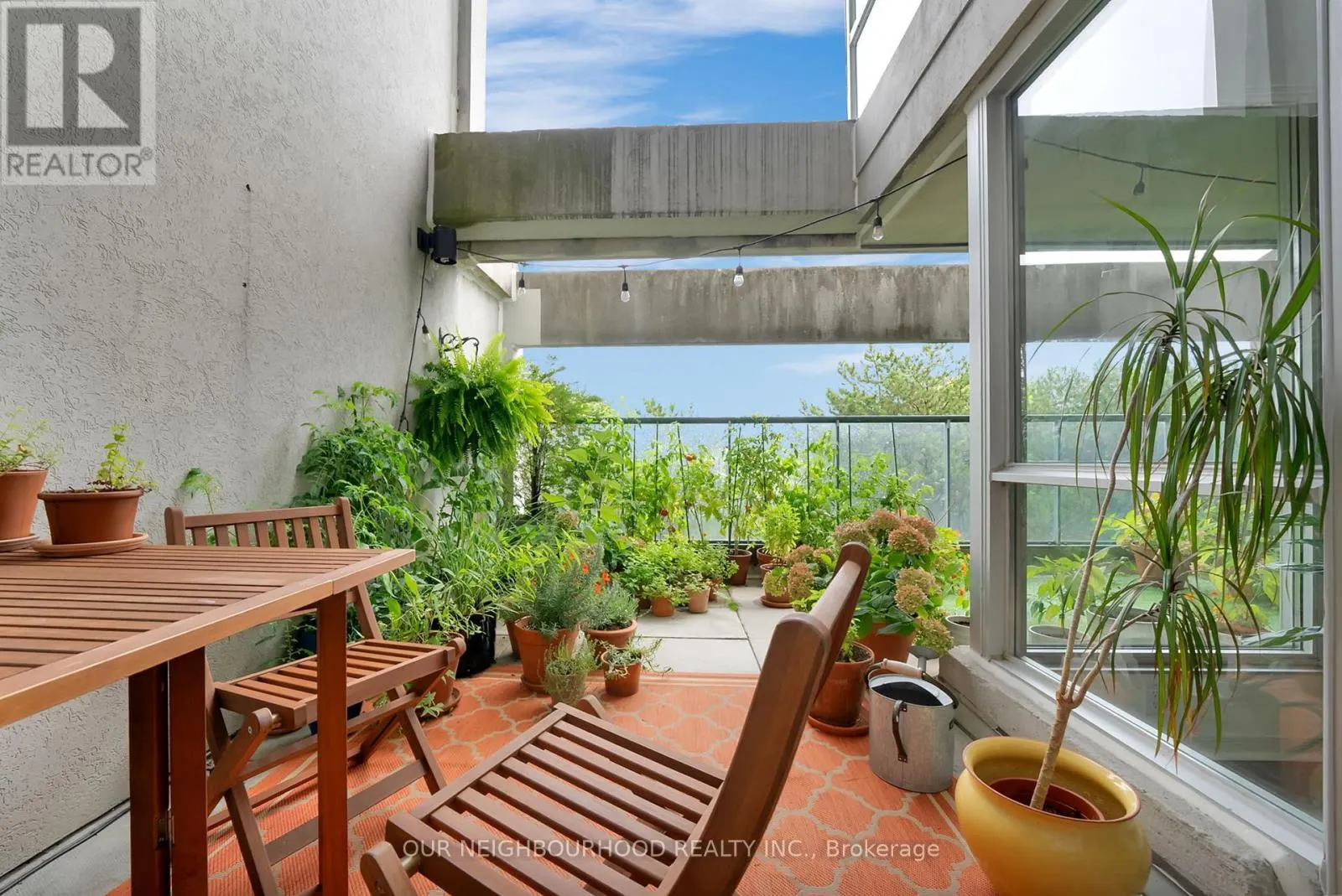 304 - 25 CUMBERLAND LANE, #304