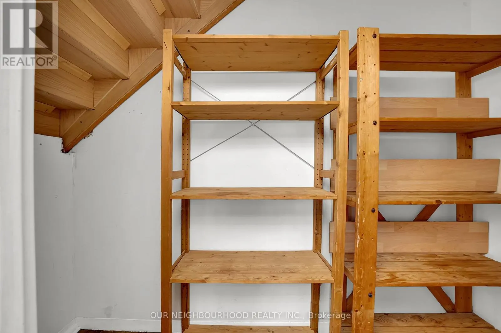 304 - 25 CUMBERLAND LANE, #304