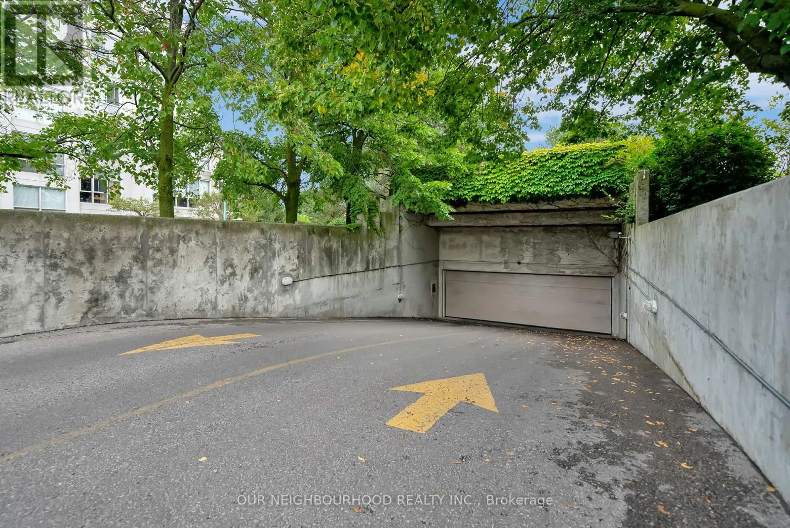 304 - 25 CUMBERLAND LANE, #304