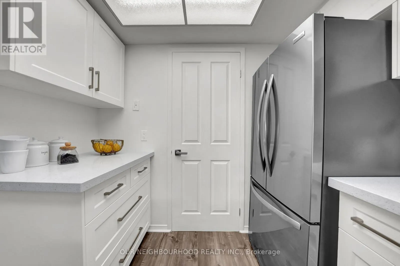 304 - 25 CUMBERLAND LANE, #304