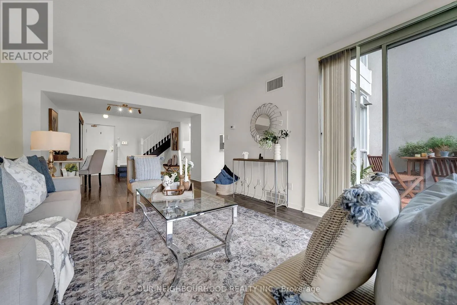 304 - 25 CUMBERLAND LANE, #304