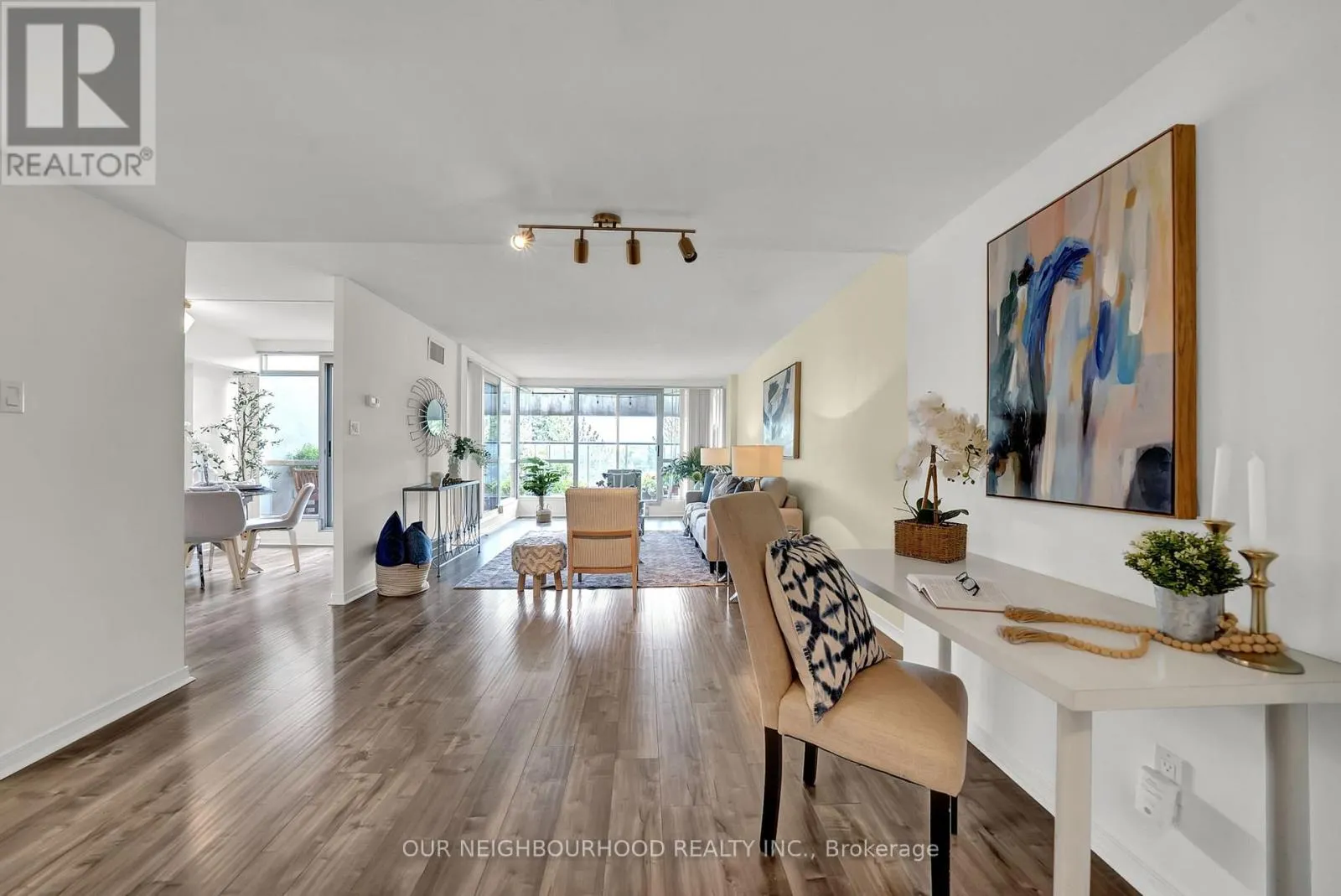 304 - 25 CUMBERLAND LANE, #304