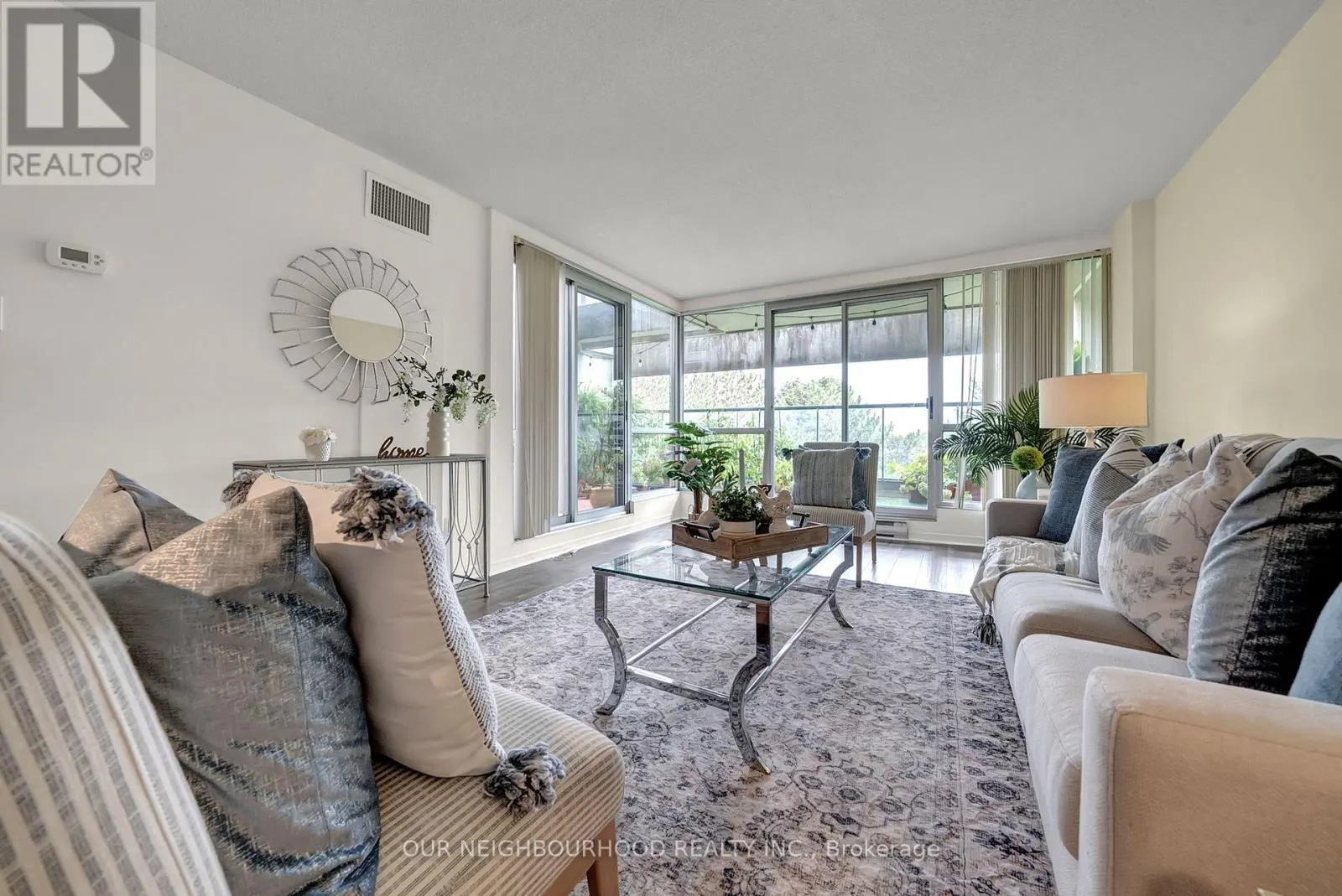 304 - 25 CUMBERLAND LANE, #304