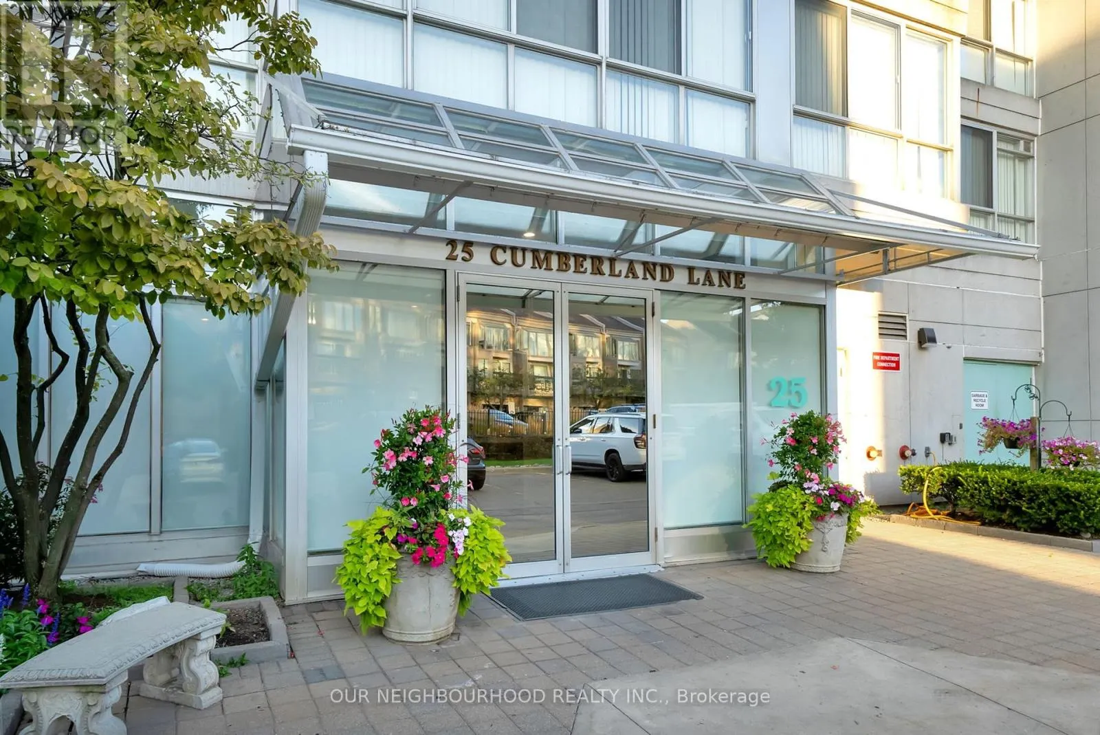 304 - 25 CUMBERLAND LANE, #304