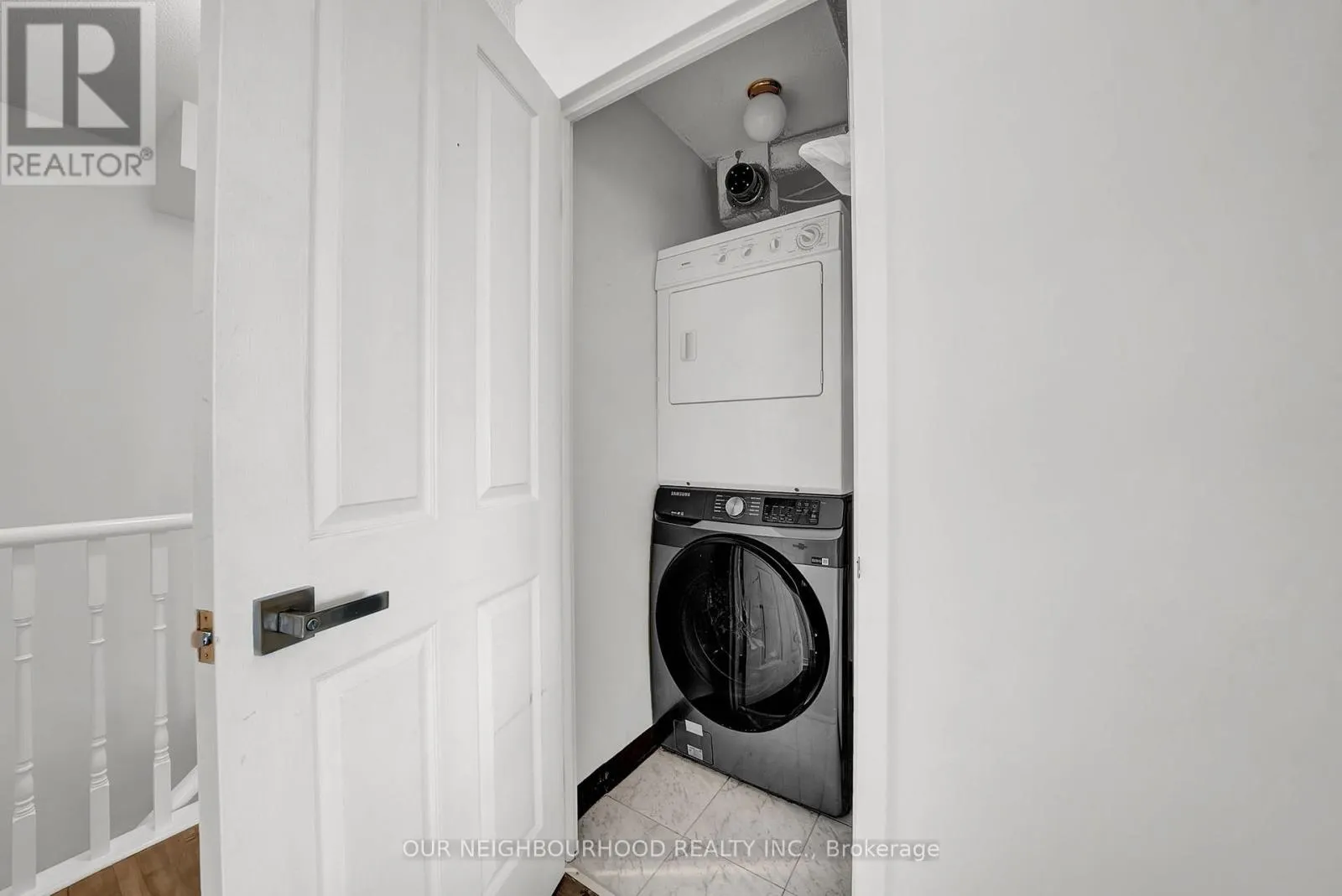 304 - 25 CUMBERLAND LANE, #304