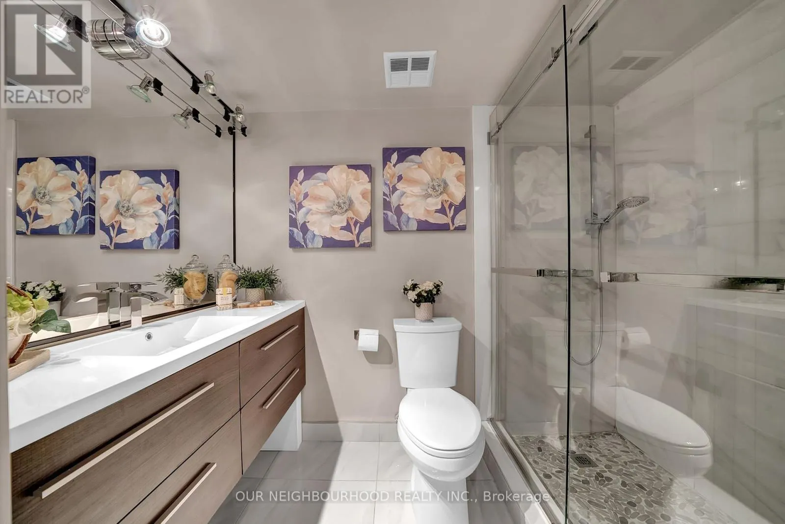 304 - 25 CUMBERLAND LANE, #304