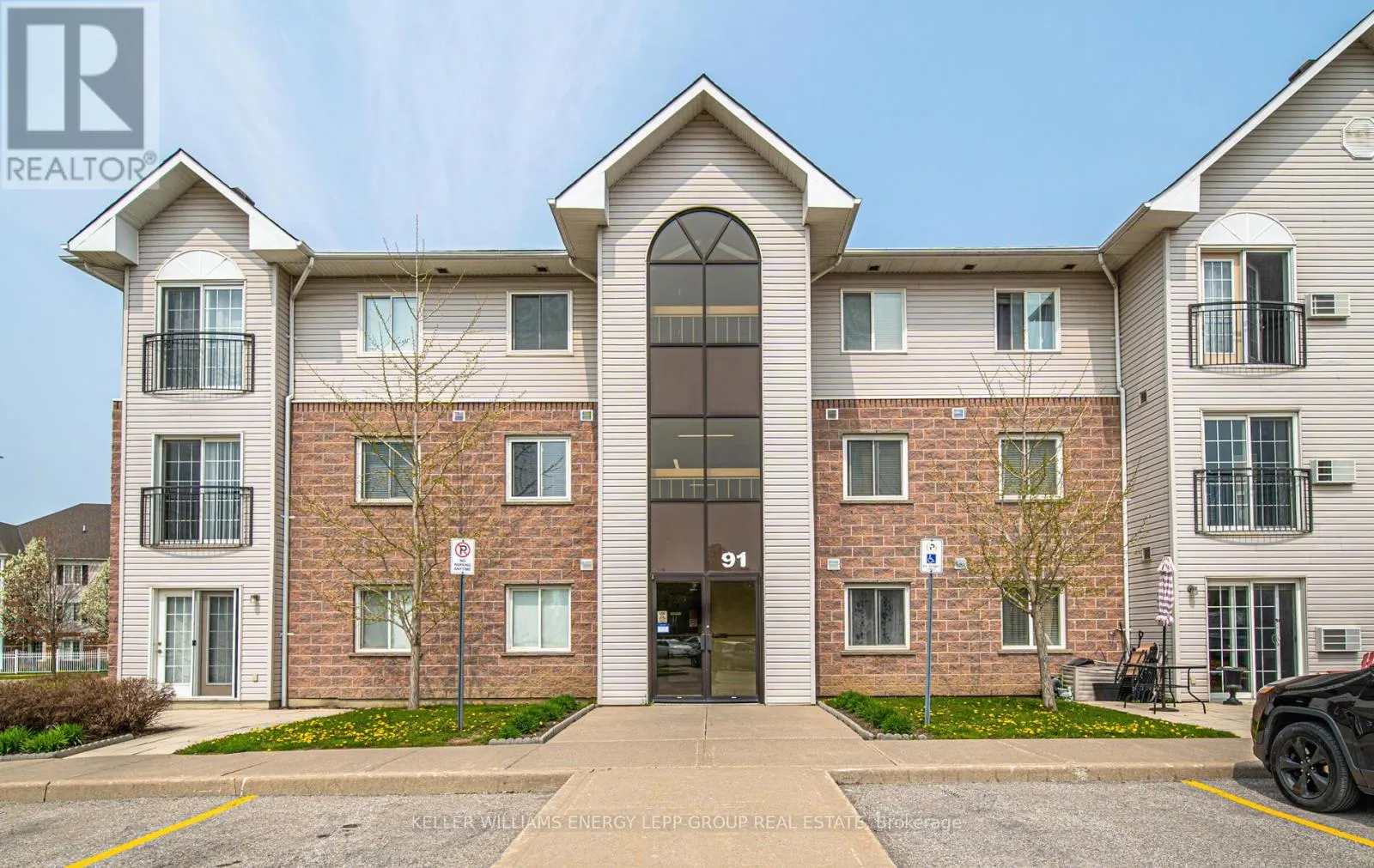 301 - 91 ASPEN SPRINGS DRIVE, #301