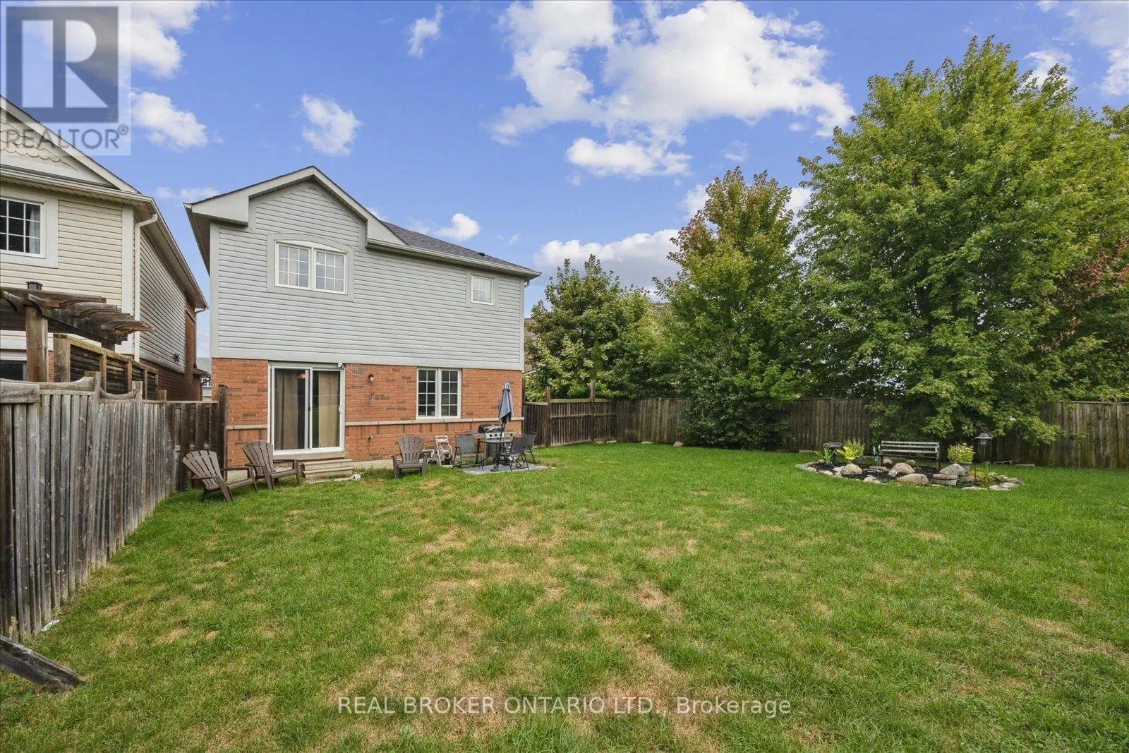 26 CROCKETT PLACE