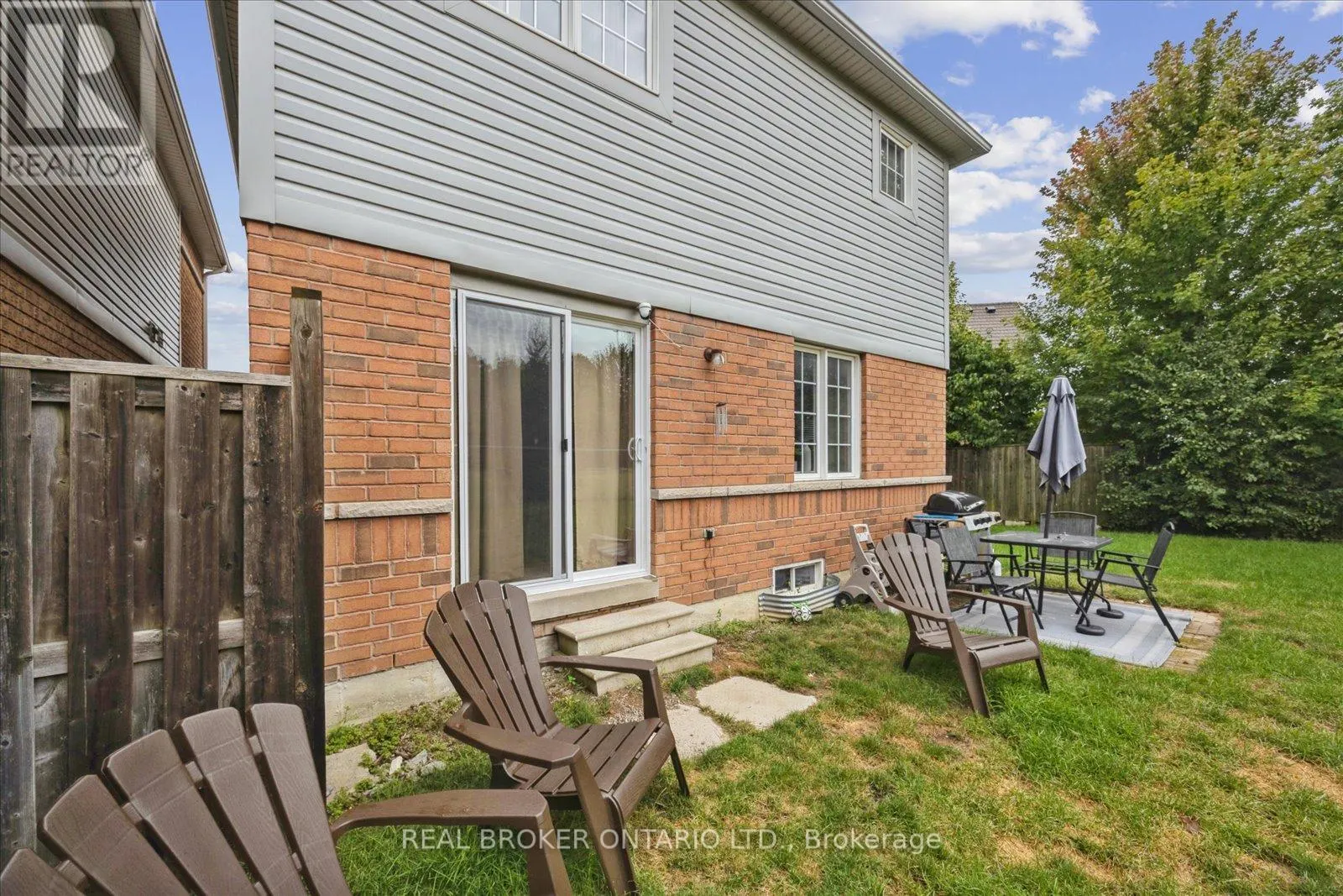 26 CROCKETT PLACE